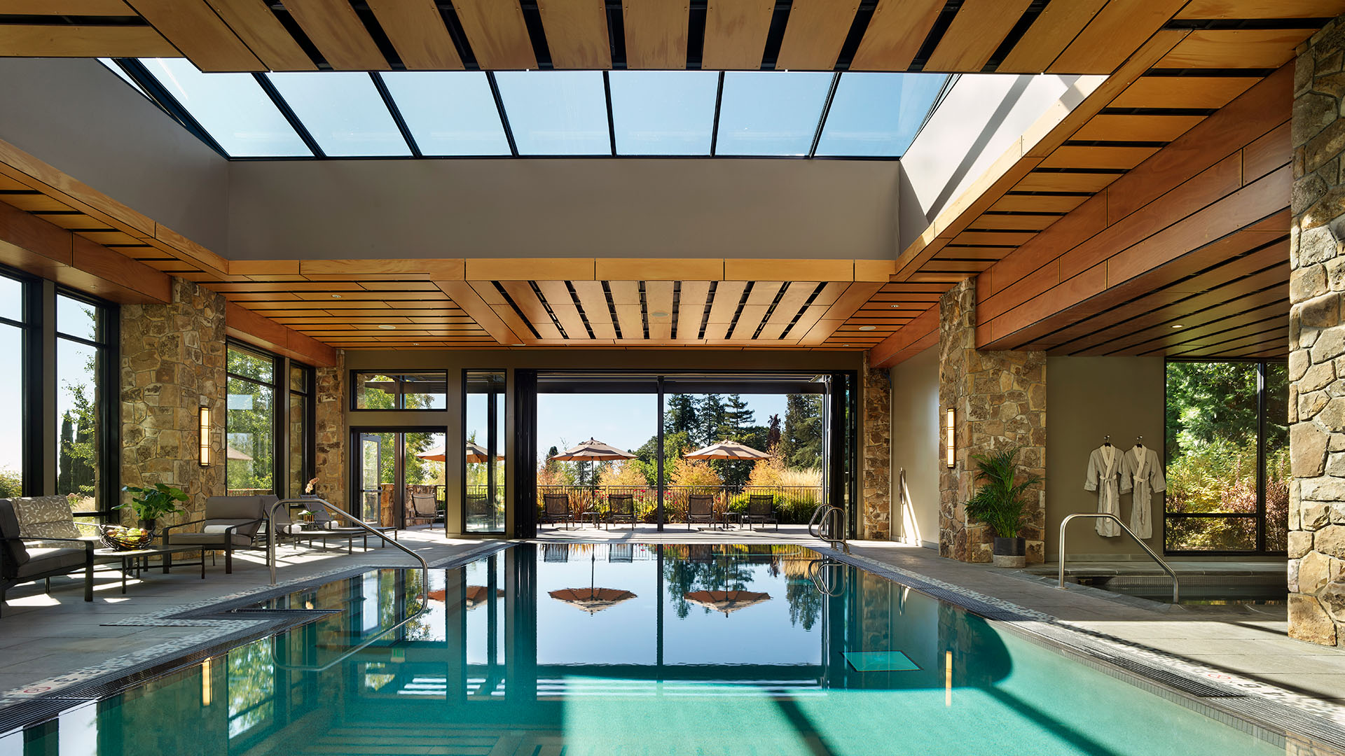 Allison Spa Pool And Sun Terrace